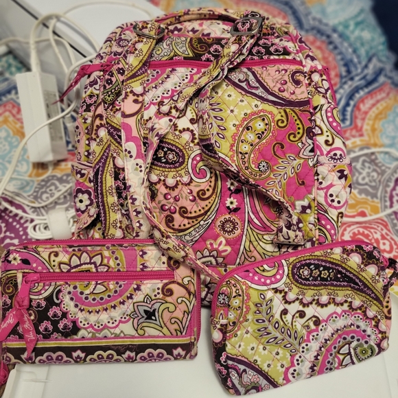 Vera Bradley 3pc set small backpack,  wallet and cosmetic bag - Picture 2 of 13